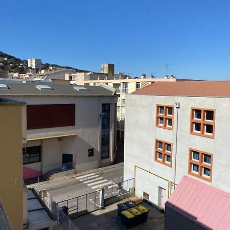 T2 Duplex Centre Ville De Sete Bagian luar foto